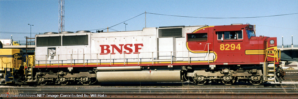 BNSF SD75I 8294